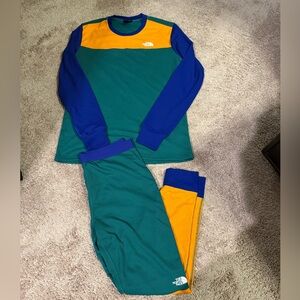 The North Face waffle thermal set